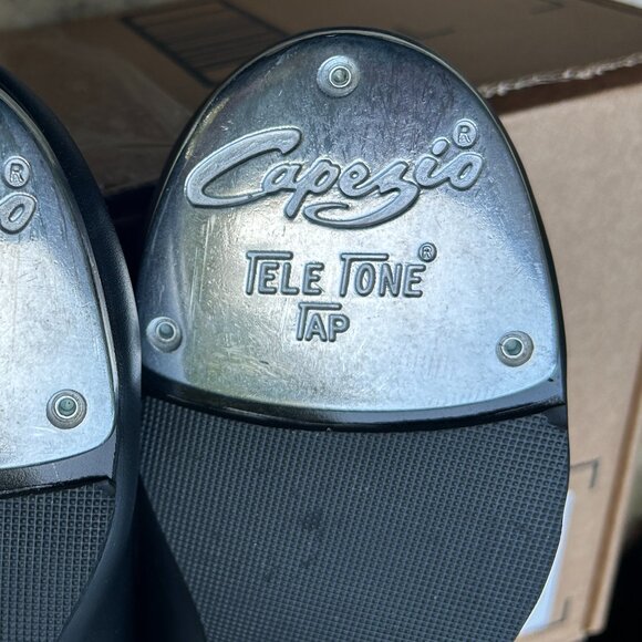 Capezio Oxford Style Tic Tap Toe Shoes – Size 6W – Model 443 - Picture 14 of 16